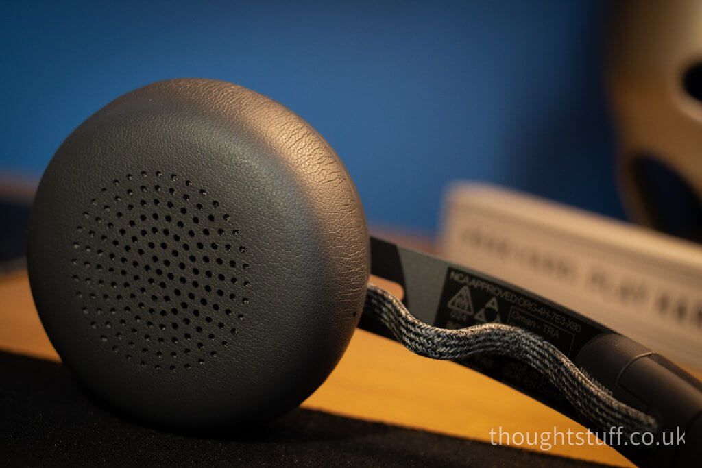 Logitech zone wireless review hot sale